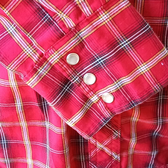 Wrangler Wrancher red plaid button up Men's Vintage shirt. - Picture 3 of 7